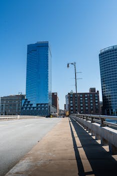 Grand Rapids, MI hero